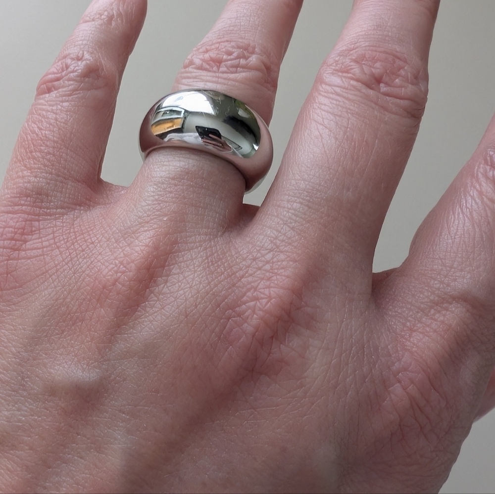 Silver Ring - Picture 3 of 7